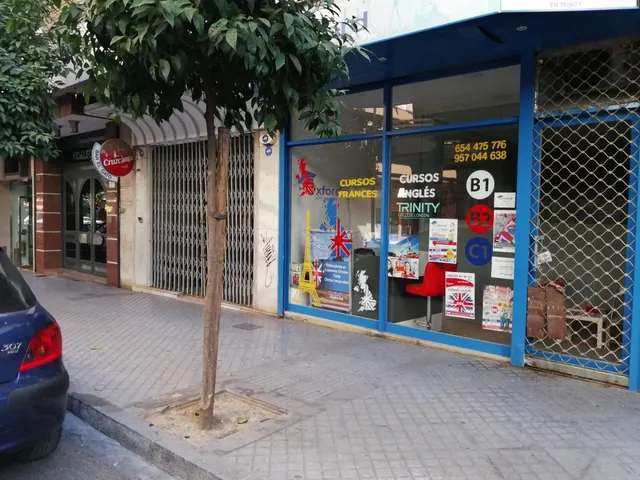 MAGNIFICO LOCAL CON DOS NEGOCIOS — 19
