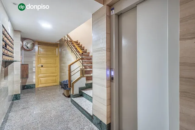 PISO REFORMADO EN VENTA · PEDRO ANTONIO DE ALARCÓN · GRANADA — 19