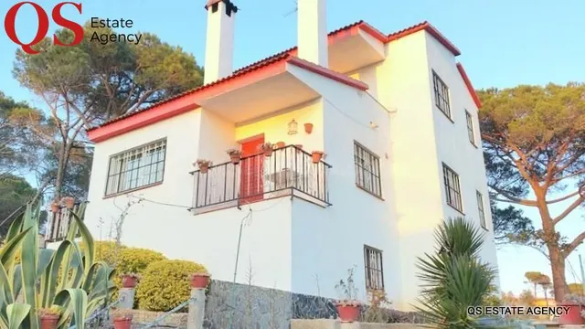 Casa con piscina y jardín en urbanización Mas Altaba, Maçane - foto 4