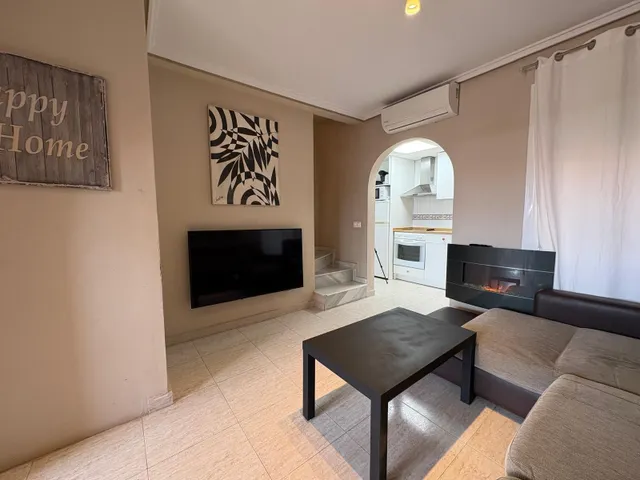 Bungalow de 3 dormitorios y 2 Baños con 2 Terrazas y Piscina en Gran Alacant. — 13