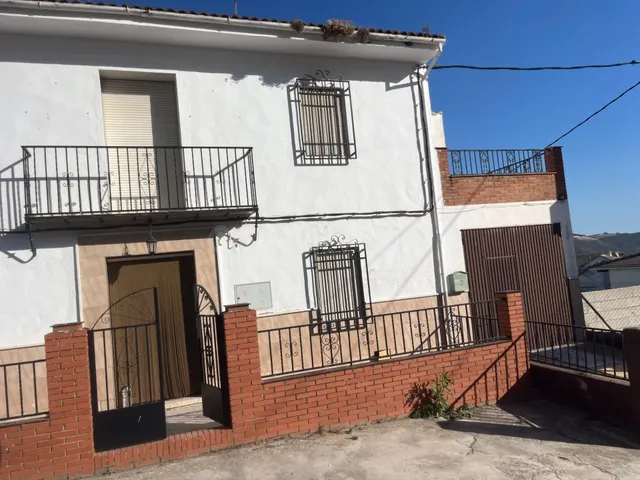 Pareado 6 habitaciones 253m² en venta - El higueral 2