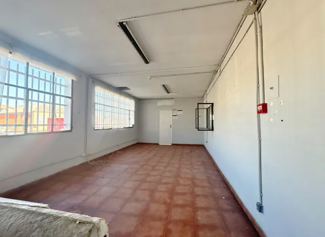 Nave industrial 265m² en alquiler - Valdelacasa — 17