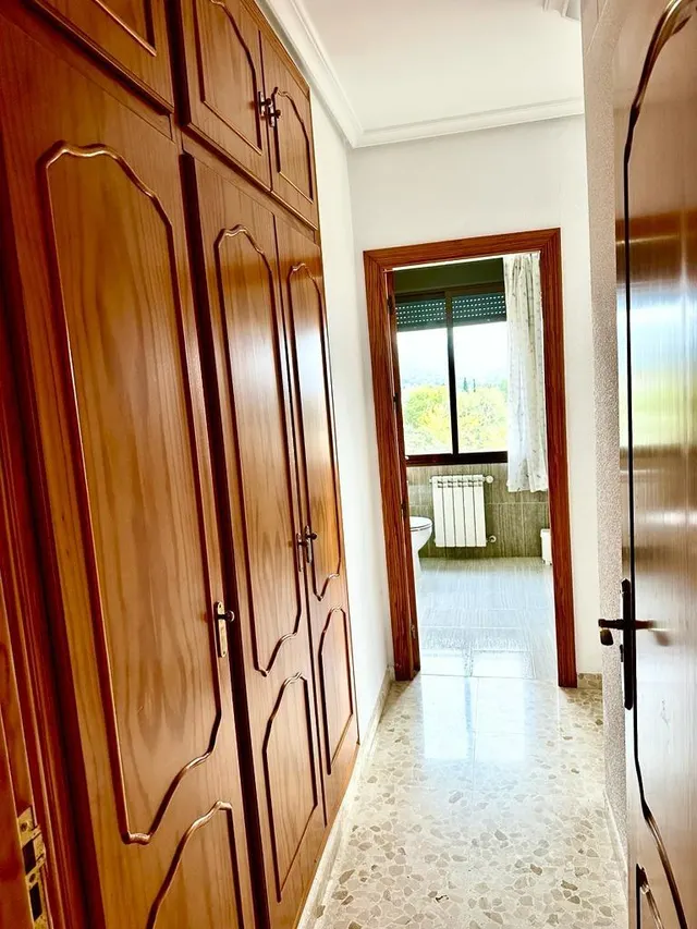 Piso 5 habitaciones 220m² en alquiler - Carrerra del Caballo — 24