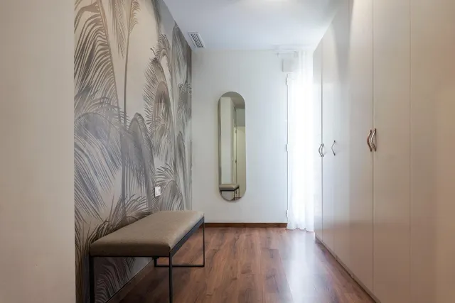 Exclusivo piso de 130 m2 y 4 dormitorios junto al Ayuntamiento de Valencia — 41