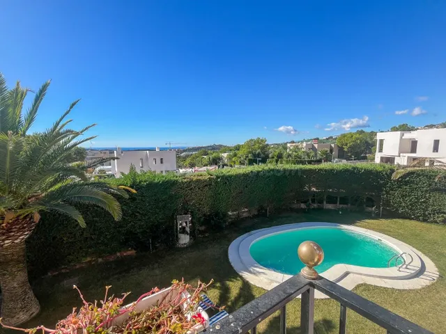 Villa 4 habitaciones 225m² en venta - Sierra cortina - foto 2
