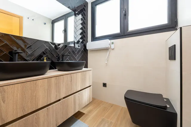Ático Dúplex Reformado con Terraza de Ensueño en Armilla — 37