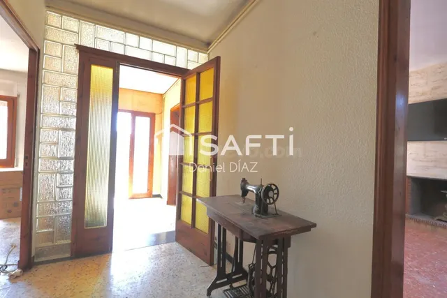 Casa de dos plantas en Vidreres - foto 3