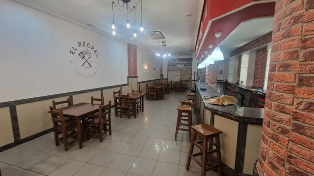 SE VENDE RESTAURANTE EN TORENO — 7