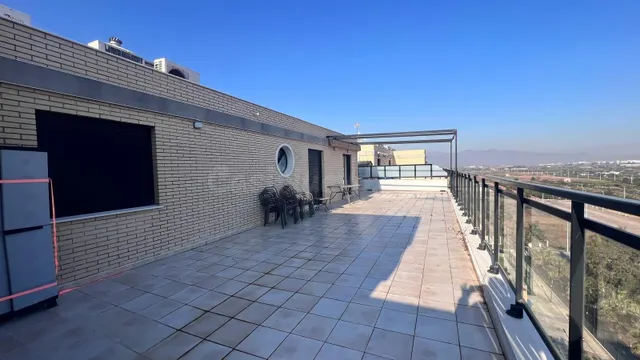 ESPECTACULAR ÁTICO CON  2 TERRAZAS UNA  DE 90M2  Y OTRA DE 3