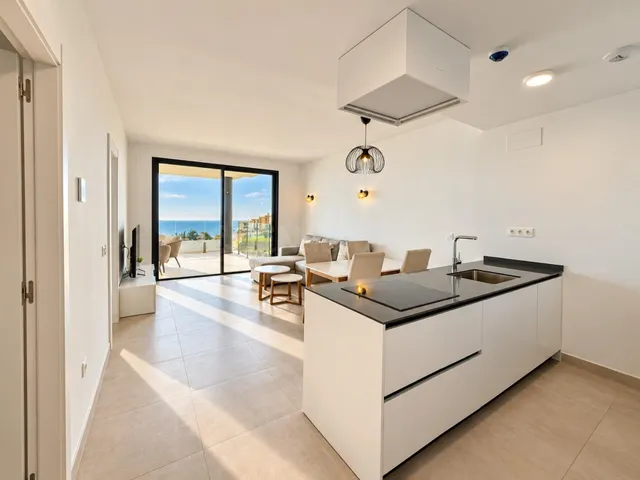 APARTAMENTO CON VISTAS AL MAR EN EL HIGUERÓN – CARVAJAL — 4
