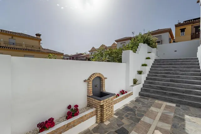 Casa en venta en Monachil (Granada) – Amplia, luminosa y con gran potencial — 34