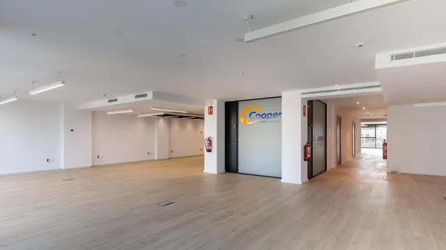 Oficina 413m² en alquiler - Eixample — 13