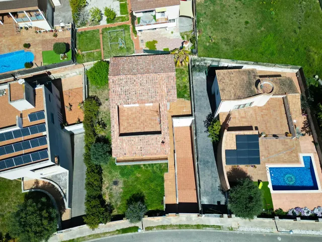 Chalet independiente con gran terraza en Calafell — 32
