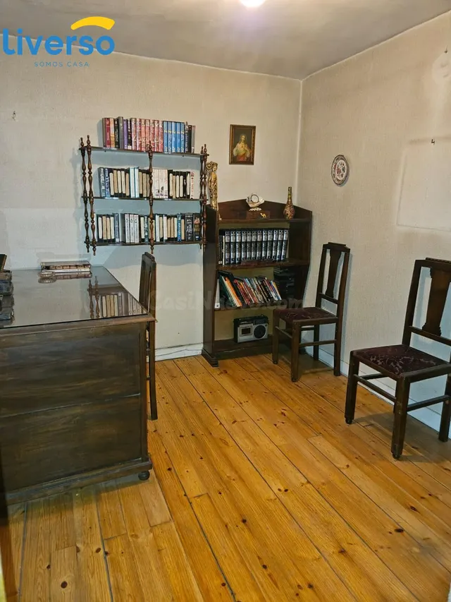 Amplia vivienda con encanto en Pradoluengo, ideal para inver - foto 2