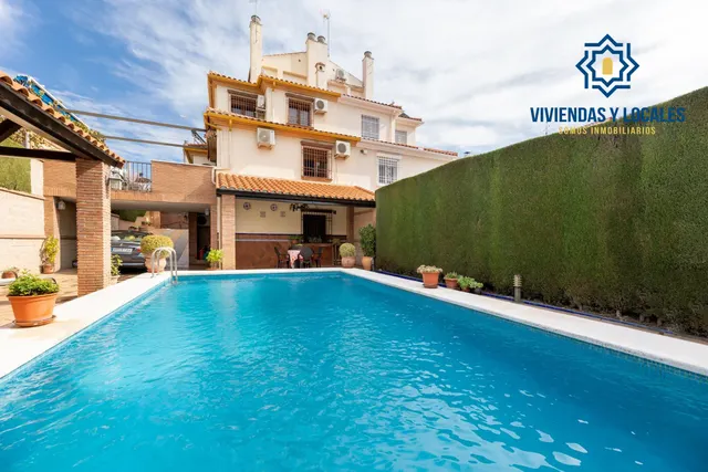 VIVIENDA PAREADA EN MONTELUZ — 10