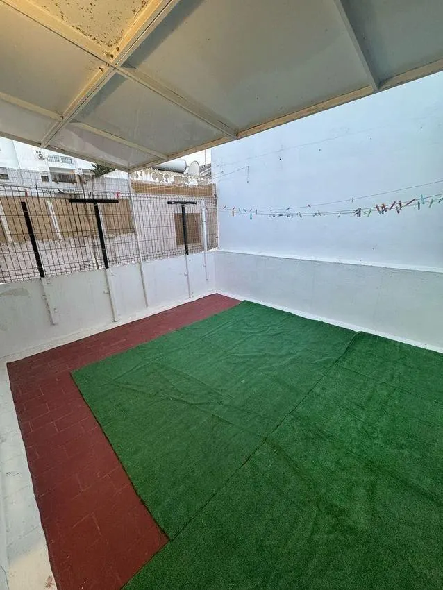 Gran adosado de 180 m2 en Avenida de la Libertad — 27