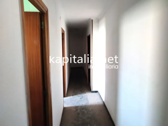 EDIFICIO Y SOLAR A LA VENTA EN ONTINYENT UBICADO EN LA ZONA DEL LLOMBO. — 7