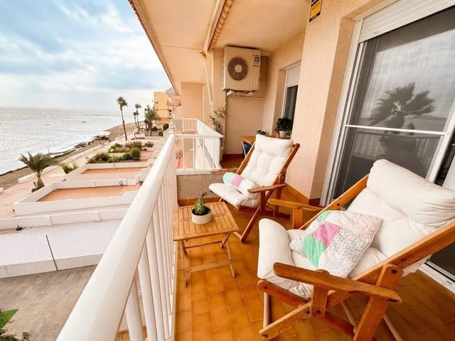 PISO REFORMADO EN PRIMERA LÍNEA DE PLAYA – LOS URRUTIAS - foto 5