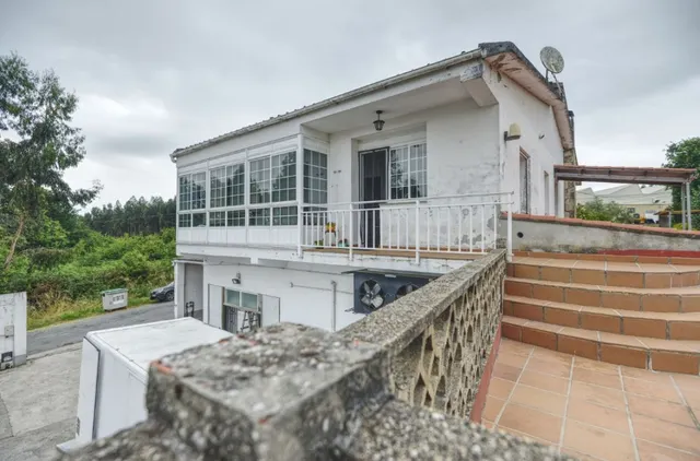 Nave en venta en O´Vilar (Guísamo) — 38