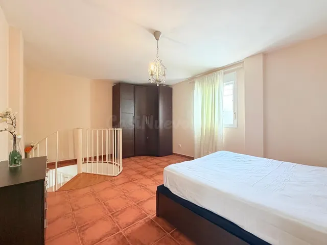 ESTUPENDO DÚPLEX EN PALMONES A ESCASOS PASOS DEL MAR — 5