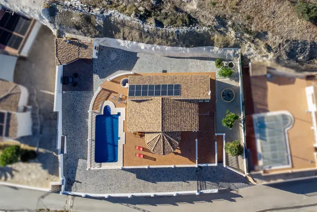 Villa 4 habitaciones 264m² en venta - Cucarres — 25