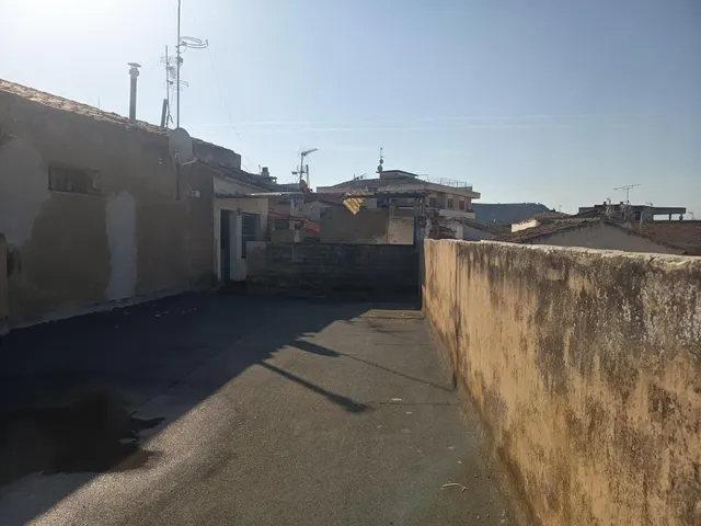 Edificio en Carcastillo. — 21