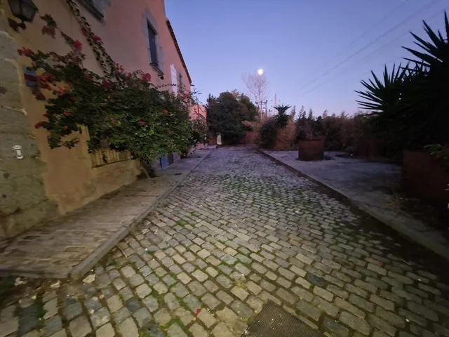 CASA EN CABRILS — 21