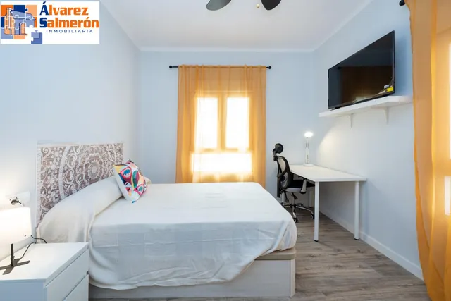 Piso reformado en zona Zaidin — 25