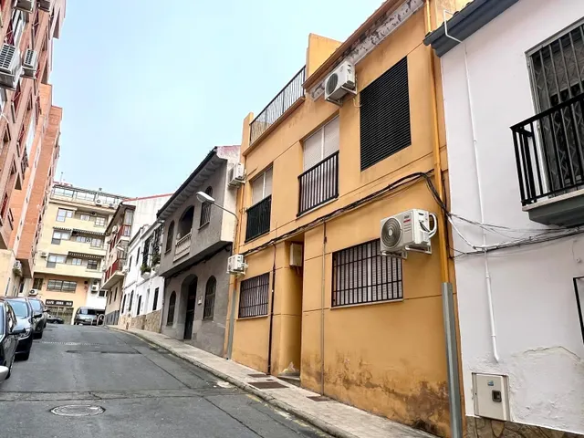 PISO CON PLAZA DE GARAJE EN  EN CALLE SAN ISIDORO — 15