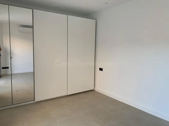Planta baja reformada con terraza - foto 2