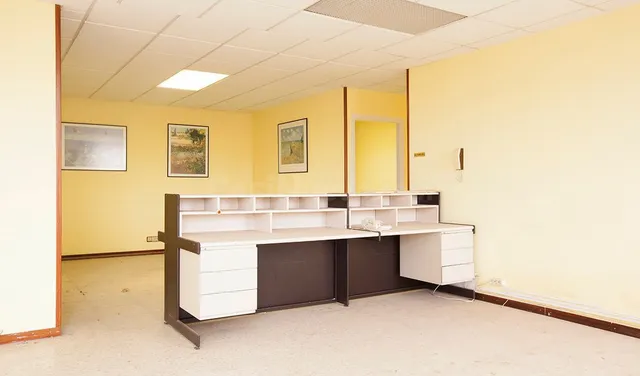 Oficina 139m² en alquiler - Figueres - foto 3