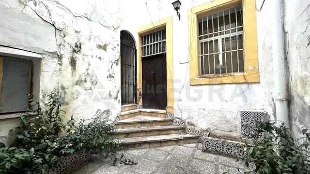 PROPIEDAD EMBLEMÁTICA EN EL CENTRO DE JEREZ - foto 5