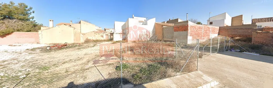 SE VENDE SOLAR URBANO, EN EL CENTRO DE BARRAX (AB).