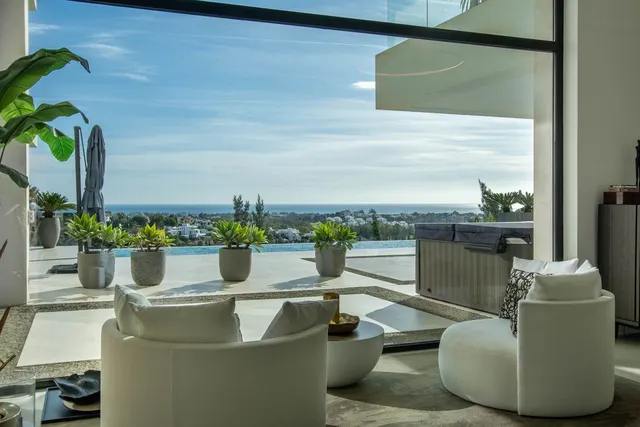 Chalet 5 habitaciones 616m² en venta - Costa del Sol — 23