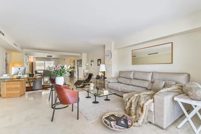 Apartamento 2 habitaciones 200m² en alquiler - Marbella - foto 4