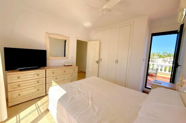 Villa Independiente Orientada al Sur con Vistas al Mar, Piscina Privada y Apartamento Separado en La Fuente — 23