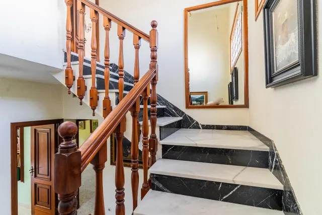 MAGNÍFICO CHALET EN CREVILLET — 48