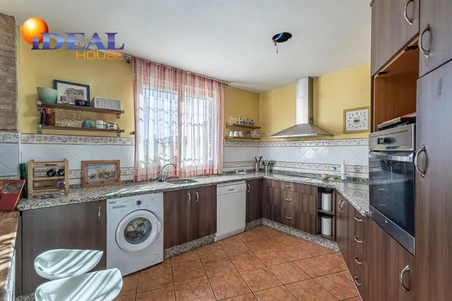 Chalet en los Chopos, Las Gabias — 12