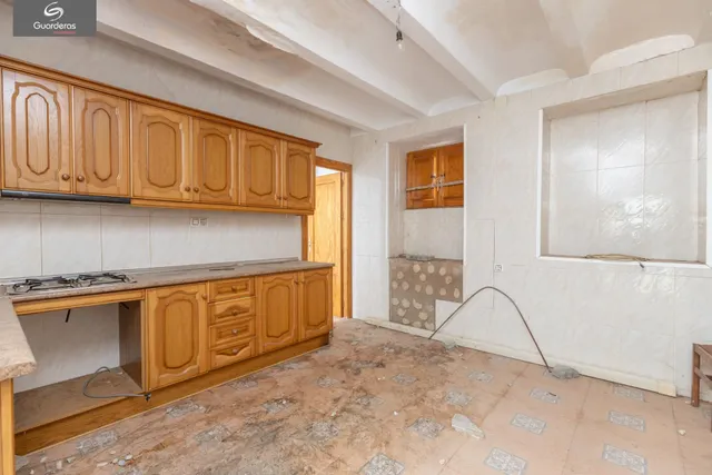 CASA PARA REFORMAR EN CAMPOTEJAR — 16