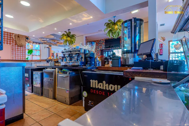 “Restaurante con licencia en 1.993 m2 de parcela y potencial para 3 viviendas en Hita” — 19