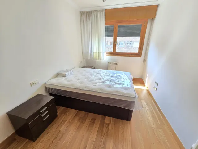 VIVIENDA IMPECABLE CON GARAJE Y BODEGA - foto 4