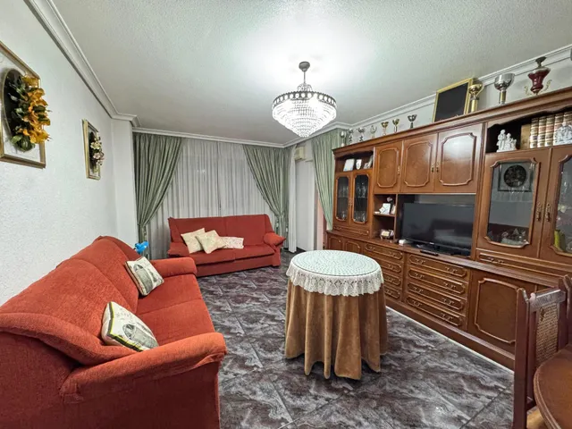 SE VENDE PISO EN ZARANDONA — 2