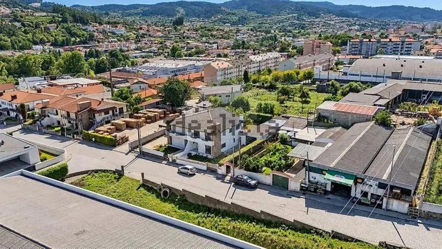 Chalet 4 habitaciones 268m² en venta - Aves — 45