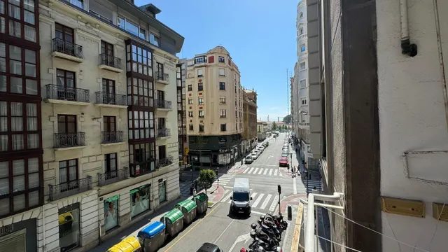 ALQUILER OFICINA O ACTIVIDAD EMPRESARIAL EN C/ CADIZ - foto 4