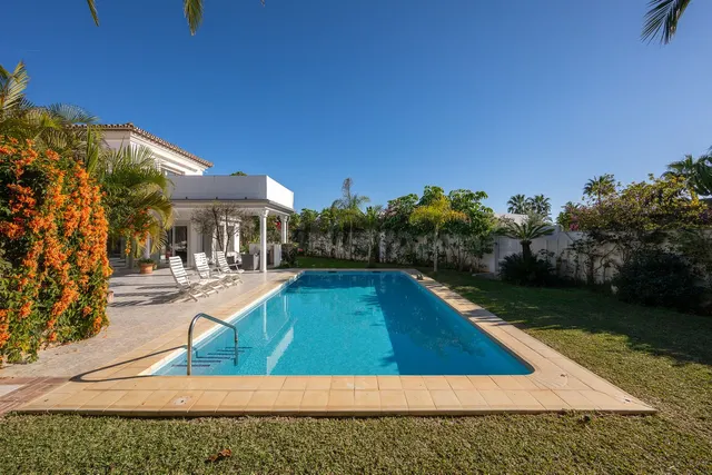 Chalet 5 habitaciones 344m² en venta - Marbella - foto 2