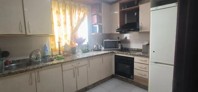 Amplio piso con terraza, cochera y trastero en Miralbaida (en urbanización ajardinada) — 6