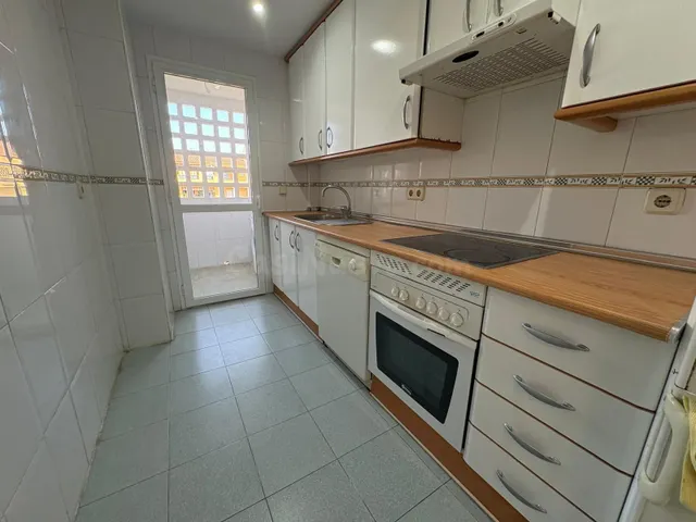 Ático dúplex · san pedro de alcántara · urbanización con piscina — 8