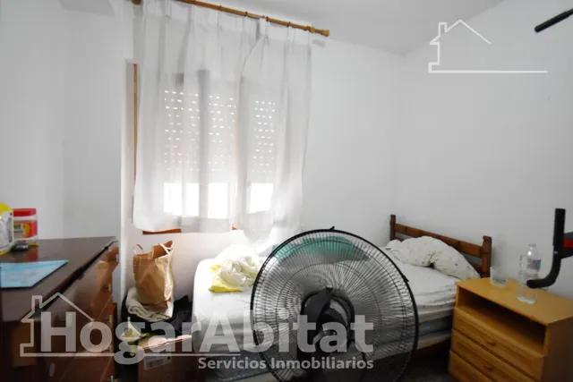 ¡Oportunidad! Amplio, luminoso y exterior con ascensor y balcón, en excelente ubicación — 24