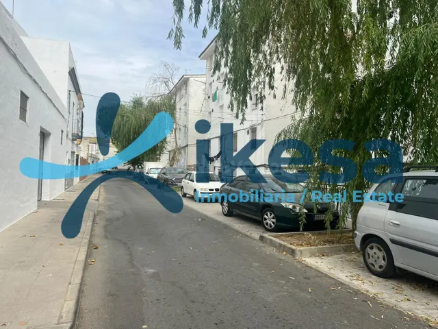 Venta de Casa Independiente en Utrera (Sevilla) - foto 2