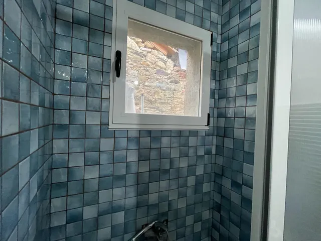 SE VENDE CASA EN CORULLÓN — 12